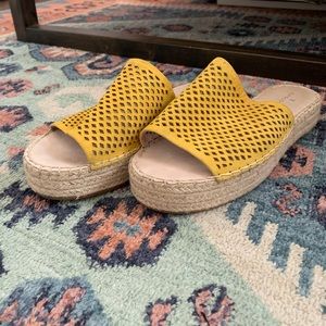 Caslon Yellow Woven Sandals